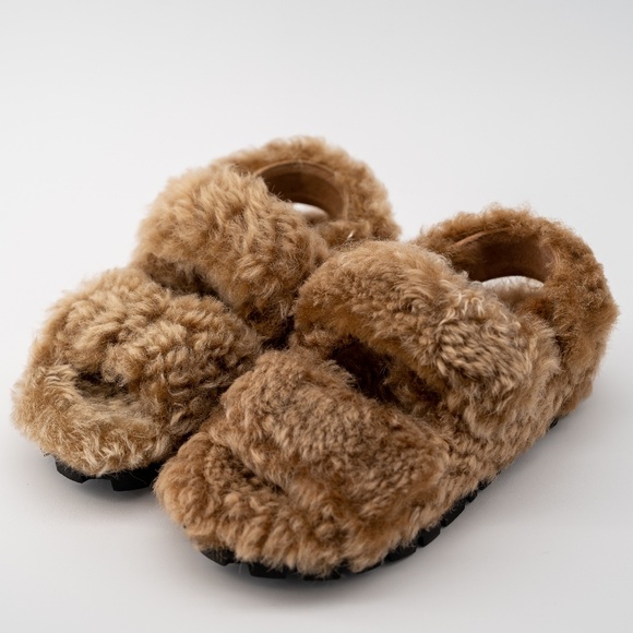 size 37 eu 7 us Miu Miu Camel Brown Shearling Sandals - Picture 1 of 11